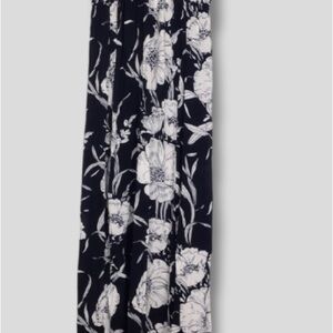 Navy blue & white floral maxi dress, Hommage from Los Angeles size Medium